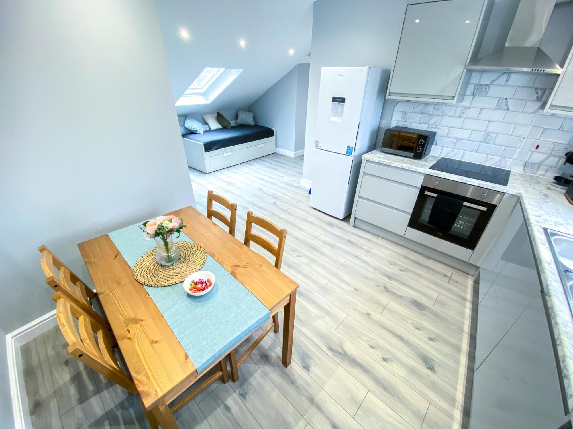 Large 1-Bedroom Flat, 5 Guest, London - F4 Luaran gambar